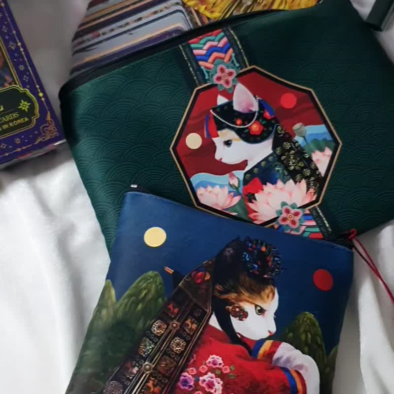 cat korea illustration mini Pouch - 化妝包/收納袋 - 棉．麻 黑色