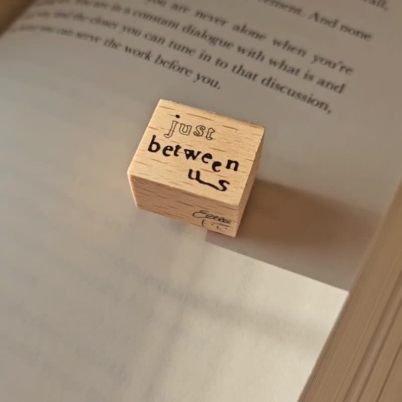 just between us rubber stamp - ตราปั๊ม/สแตมป์/หมึก - ไม้ สีใส