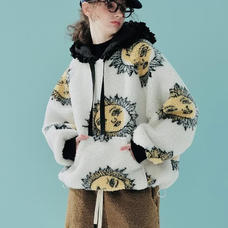 Sun Doll Sherpa Winter Hat T/T-shrit Splicing Hat - Unisex Hoodies & T-Shirts - Other Materials White