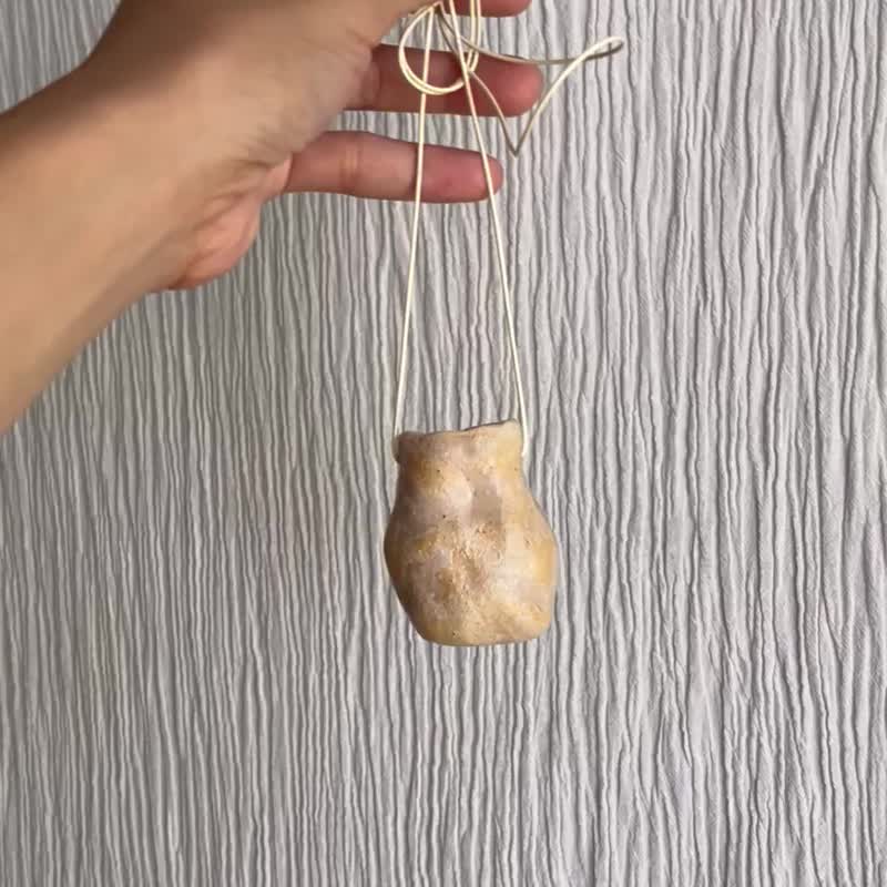 Vessel necklace - 長項鍊 - 陶 白色