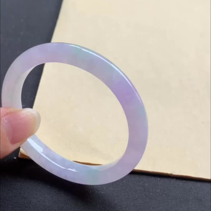 冰種玉鐲 天然翡翠玉鐲 A玉 手鐲 • 冰種春帶彩翡翠貴妃鐲 - 手鍊/手環 - 玉石 紫色