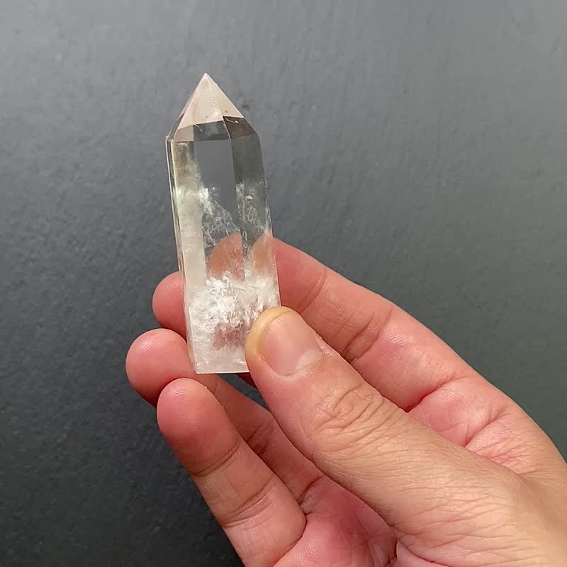 能量擺件-天使之翼 天然冰透彩紅藍針白水晶能量柱 冥想 療癒 - 裝飾/擺設  - 水晶 白色