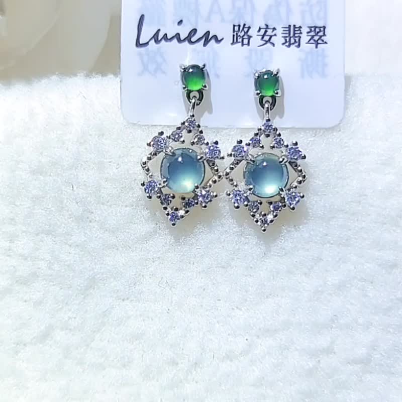 |財富女神耳環|A貨翡翠冰玻晴藍起杠蛋面4.7mm時尚精緻耳環 - 耳環/耳夾/耳骨夾 - 玉石 