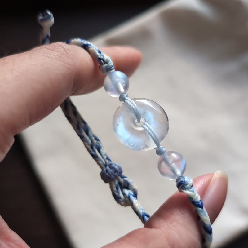 藍月光石平安扣手環│幸運手環│修補創傷│桃花魅力│提升直覺力 - 手鍊/手環 - 水晶 藍色