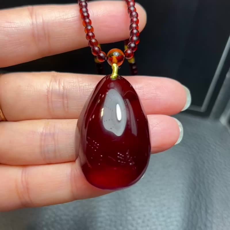 歐款新貨 波蘭製造 天然波羅的海血珀 成色好 搭配彩虹鏈 - 吊飾/掛飾 - 水晶 