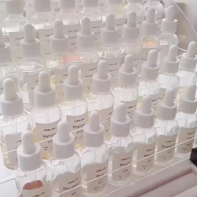 新竹/竹北 迷你調香體驗課 打造你的專屬10ml 隨身香水 新竹手作 - 蠟燭/香薰/香水 - 其他材質 