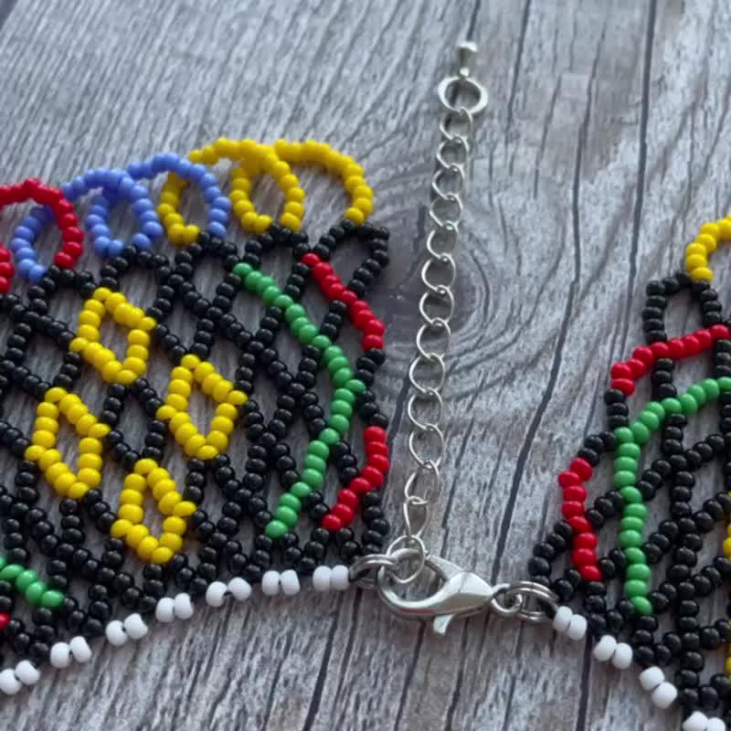 Folk style bead necklace Ukraine jewelry Seed bead necklace Ukrainian style - 項鍊 - 玻璃 紅色