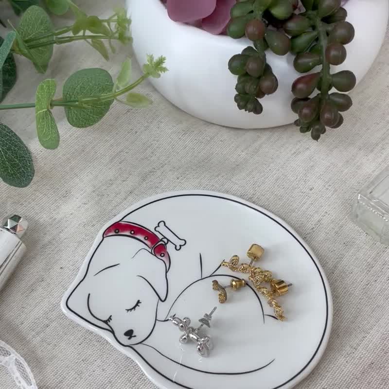 Sleepy Animal Lazy Animal Ornament Tray [Dog] Home | Decoration | Decoration | Decoration | - กล่องเก็บของ - ดินเผา ขาว