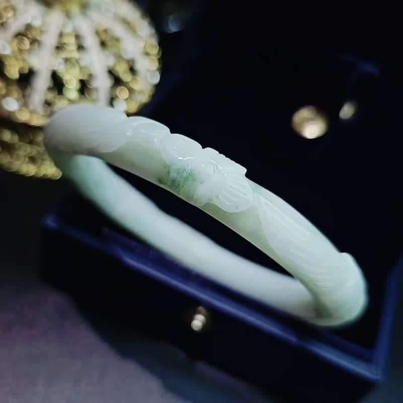 吉祥•富貴•幸福|牛奶淡果綠飄花鳳凰花雕|緬甸A貨翡翠手鐲#58 - 手鍊/手環 - 玉石 