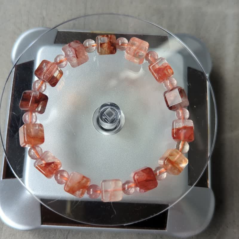 紅膠花天然方形水晶手鍊【8mm】 - 手鍊/手環 - 水晶 紅色