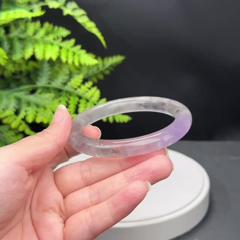 High quality Brazilian green crystal bracelet 60MM ice transparent round piece symbiotic amethyst to ward off evil and attract wealth - สร้อยข้อมือ - คริสตัล 