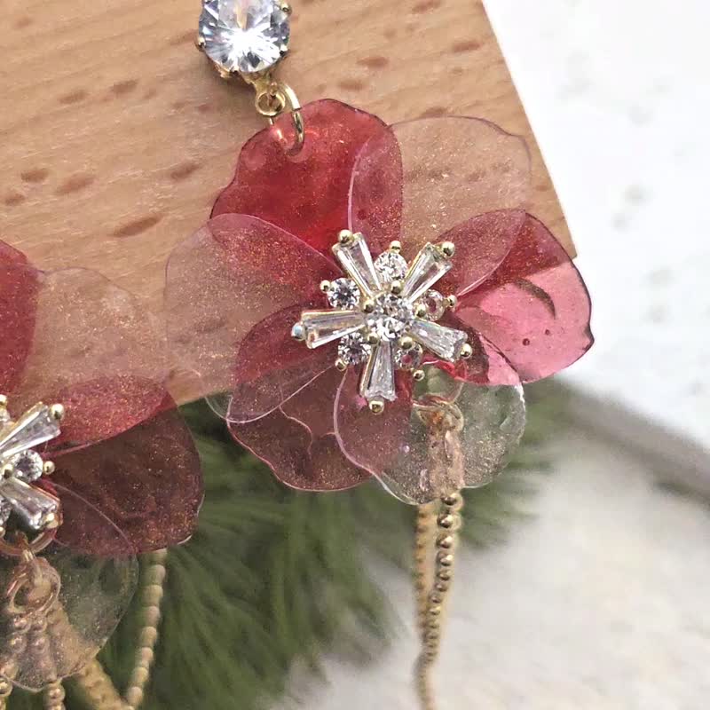 Northern Lights Love x Red-clip or pin earrings [Christmas] - ต่างหู - โลหะ สีแดง