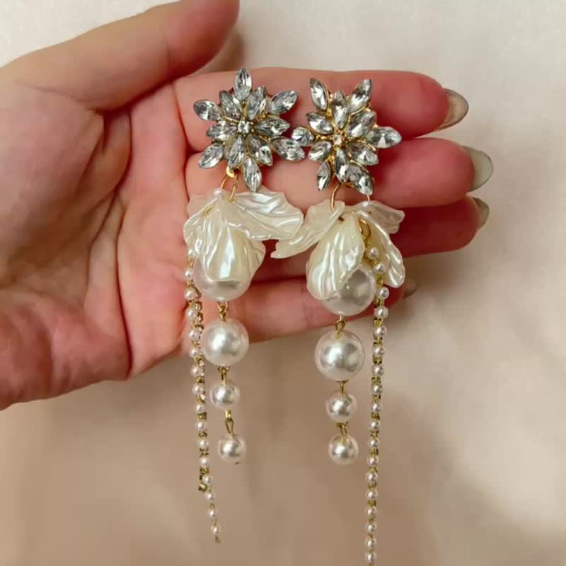 Wedding Bride Bijou Pearl Party Formal Large Flower Lover Clip-On - Earrings & Clip-ons - Other Metals Gold