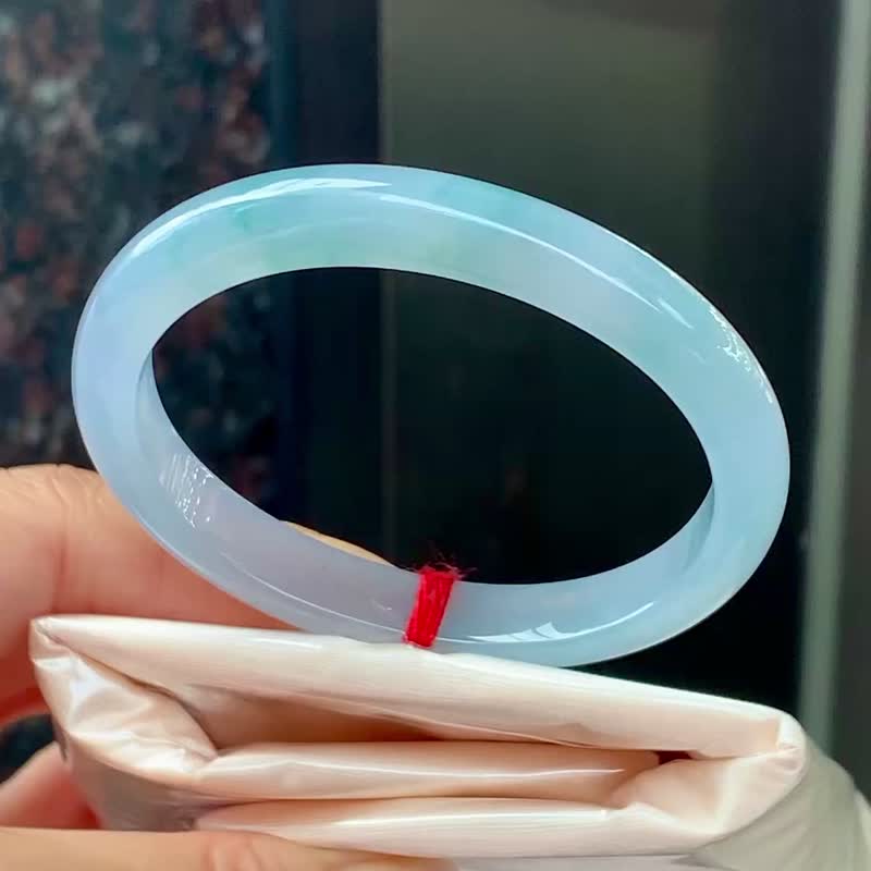 冰種翡翠天然翡翠玉鐲 A玉手鐲 玉鈪 • 冰種藍紫飄花翡翠貴妃鐲 - 手鍊/手環 - 玉石 藍色