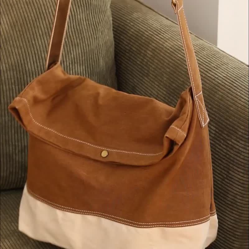 sobag Japanese U home fitting room with the same canvas bag female crossbody large-capacity niche original design shoulder bag - กระเป๋าแมสเซนเจอร์ - ผ้าฝ้าย/ผ้าลินิน สีนำ้ตาล