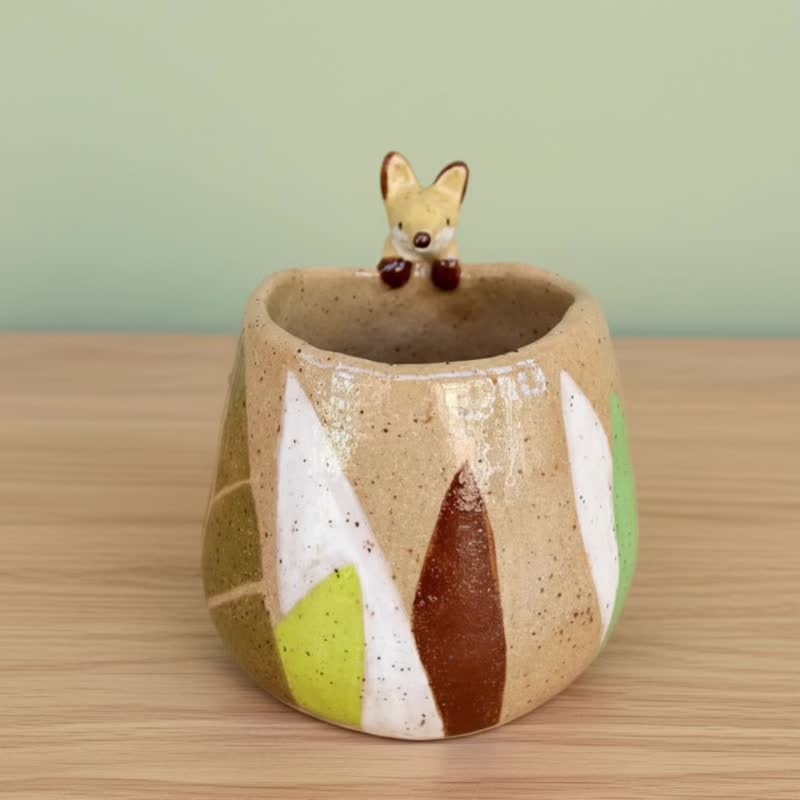 A Lu 小狐狸陶花器 擺飾/原創手作手繪/美國進口陶土 僅此一件 - 花瓶/花器 - 陶 多色