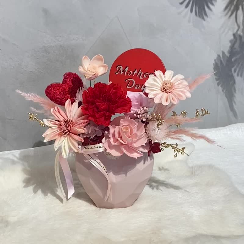 限量 母親節永生花 康乃馨不凋花 日本立體愛心花器 - 乾燥花/永生花 - 植物．花 紅色