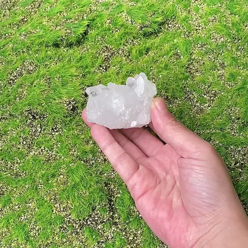 天然原礦純淨白色鑽石魚眼石晶簇 釋放負面磁場 提升洞察力 - 擺飾/家飾品 - 水晶 白色