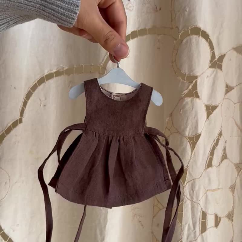 ぬいぐるみ用エプロンドレス　ベルギーリネン　ブラウン - 寶寶/兒童玩具/玩偶 - 羊毛 咖啡色