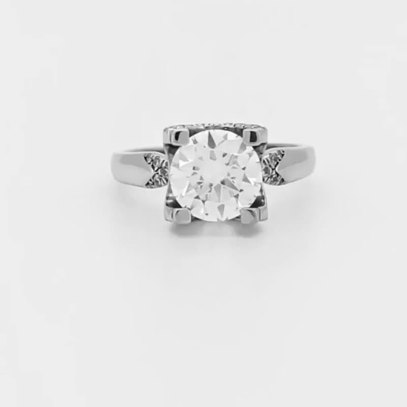 莫桑石 莫桑鑽 0.6-2牛頭簡約女鑽戒 台北門市 客製化訂製白金 - 戒指 - 其他材質 