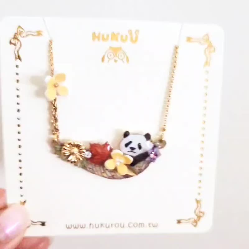 | Panda Paradise | Papa Panda Garden Hammock Necklace - สร้อยคอ - วัสดุอื่นๆ 