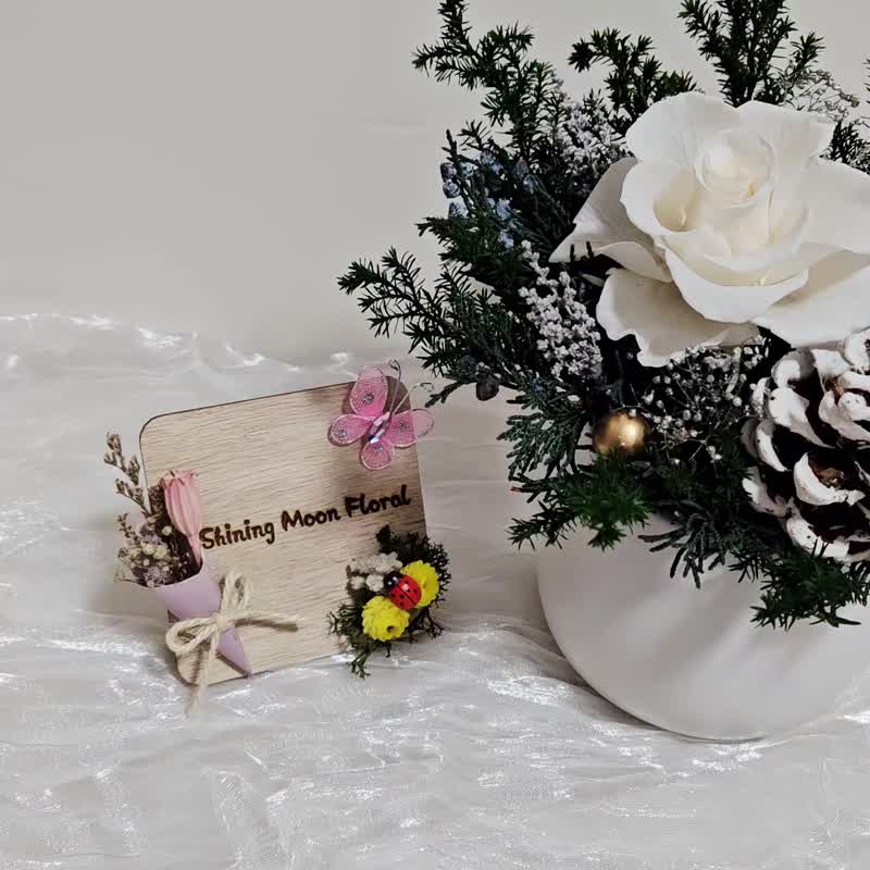 皎月有花 永生桌花  雪白森語 - 乾燥花/永生花 - 植物．花 