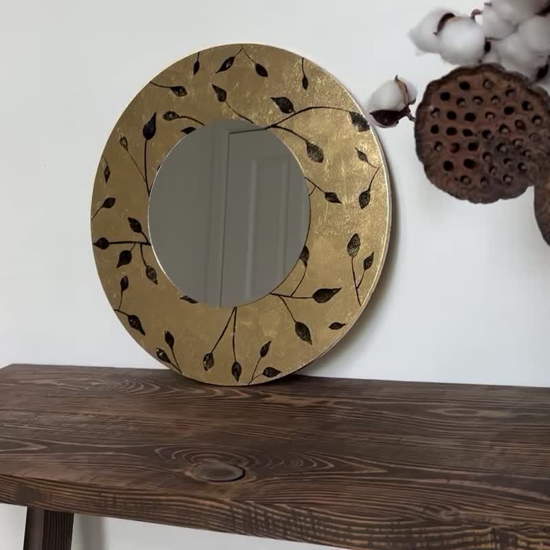 Gold round hanging mirror, original mirror for home, wall mirror - 壁貼/牆壁裝飾 - 木頭 金色