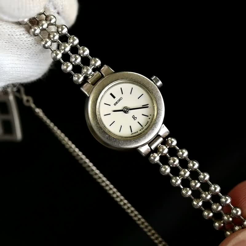 vintage SEIKO セイコー 1E20-2150 クオーツ 女性用腕時計 ホワイト シルバー 手錶 古董錶 復古手錶 日本直送 - 女錶 - 不鏽鋼 