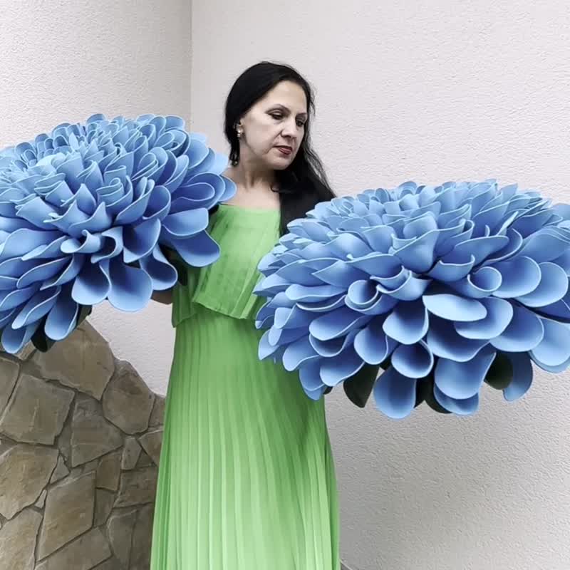 Giant Flowers. Big Aster. Wedding Decor. Luxury Flowers. Huge Artificial Flowers - ตกแต่งผนัง - วัสดุอื่นๆ สีน้ำเงิน