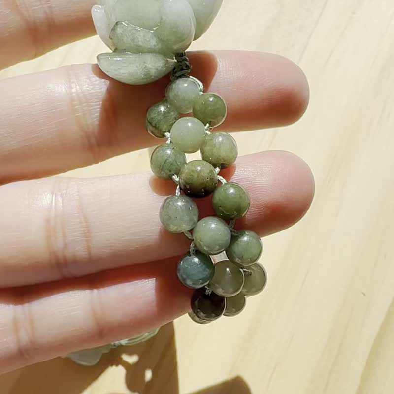 Handmade Jade Bracelet - Emerald Lotus Whisper - 手鍊/手環 - 玉石 綠色