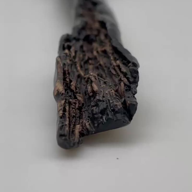 【TAOZOTAO】枯れ木に佇むゼジ鳥（ブラック釉） - 急須・ティーカップ - 磁器 ブラック