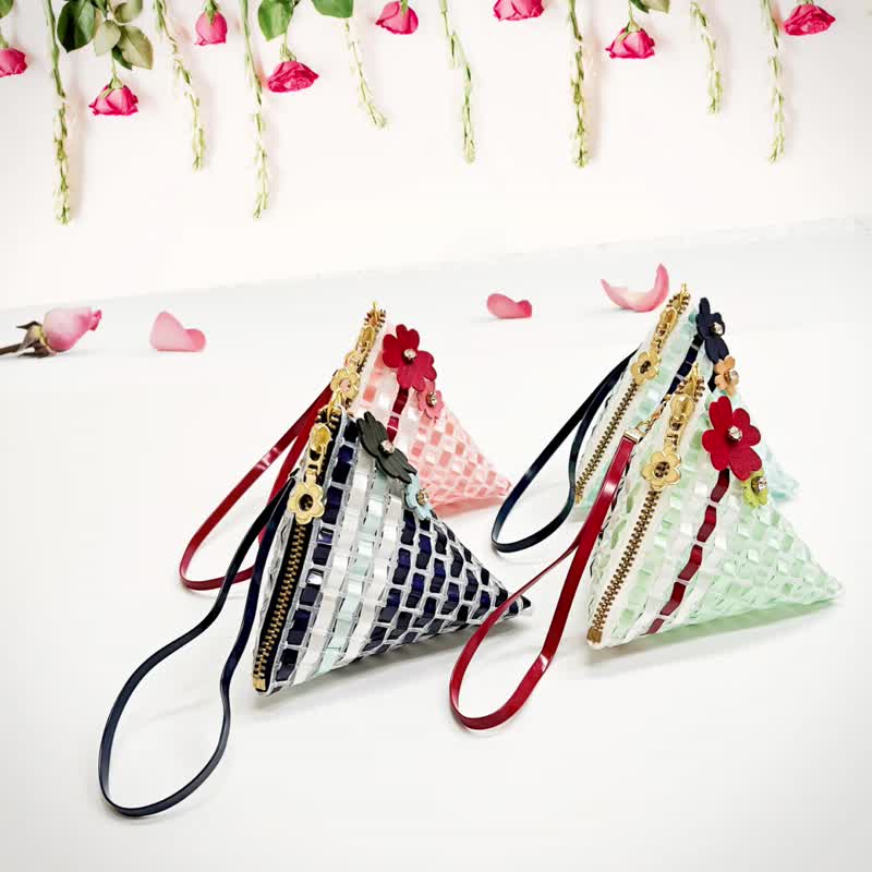 Colorful carry-on small bag Zongzi bag clutch | Coin purse - Cute and elegant healing small bag - กระเป๋าใส่เหรียญ - วัสดุอื่นๆ หลากหลายสี