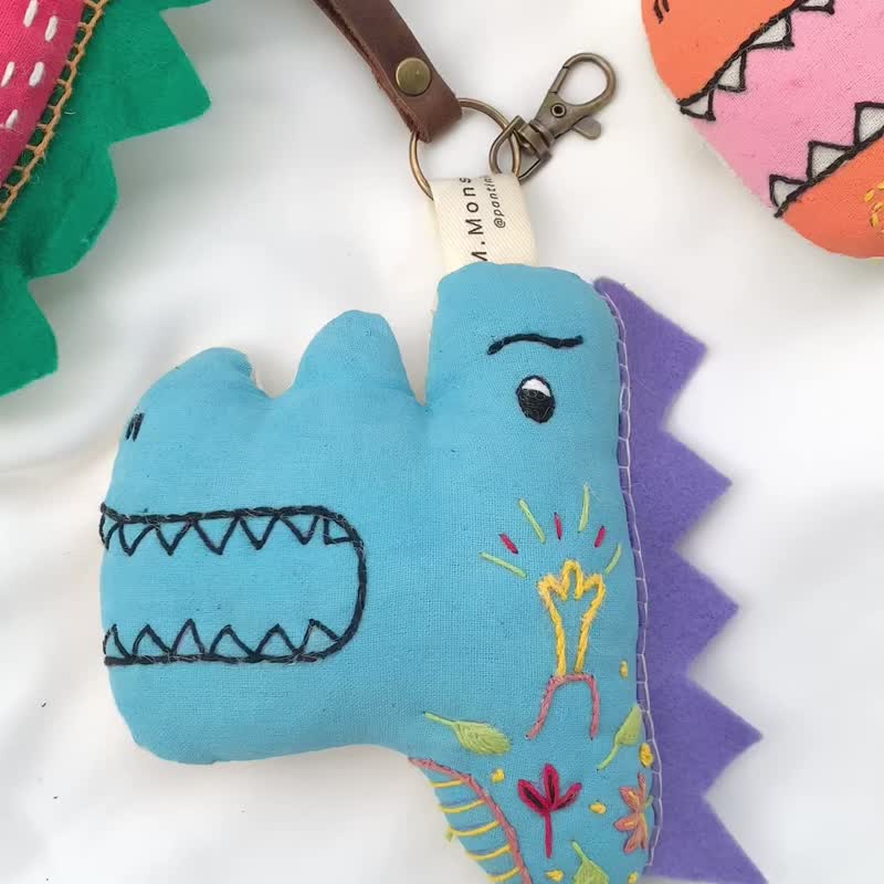 Dinosaur leather keychain blue color - 鑰匙圈/鑰匙包 - 棉．麻 