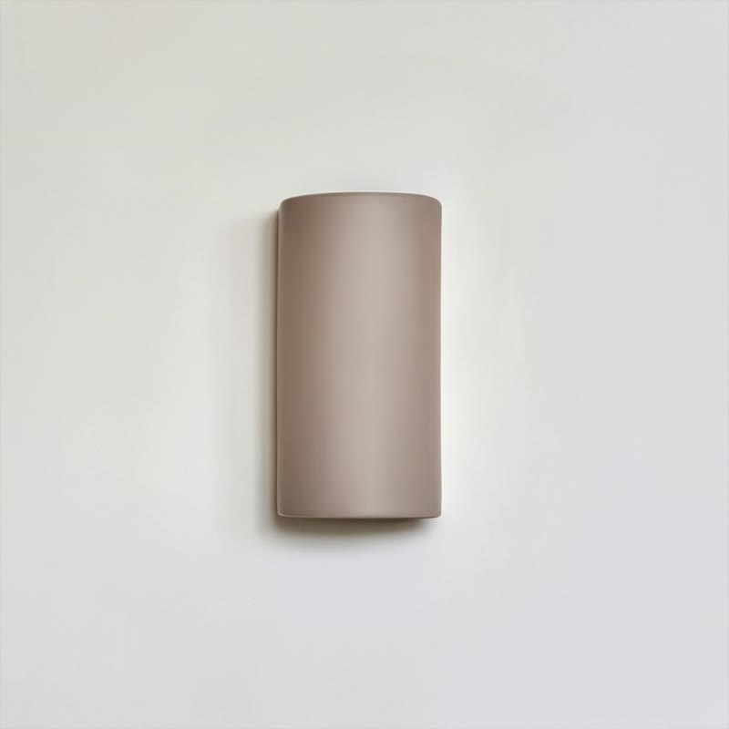 Artisanal Beige Ceramic Wall Sconce - Handmade Clay Fixture for Modern Interior - 燈具/燈飾 - 黏土 卡其色