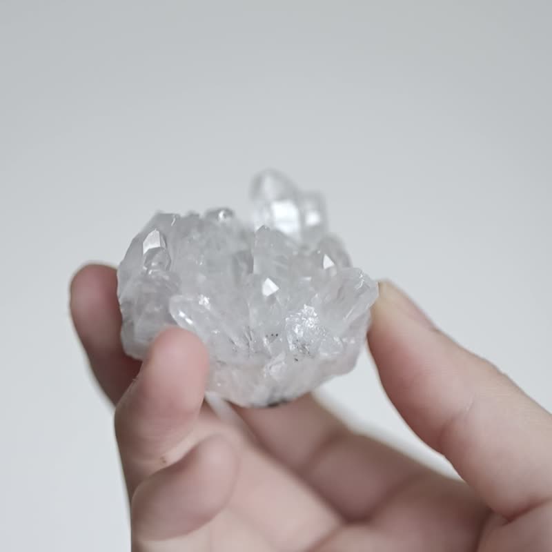 White chrysanthemum crystal cluster Quartz Crystal Cluster no.7 - Items for Display - Crystal Transparent