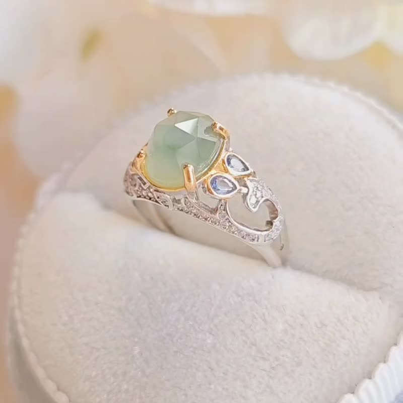 Wealth Recruitment | Cut Egg Floating Flowers | Myanmar A-quality Jadeite Sterling Silver Two-tone Wave Design Unisex Ring - แหวนทั่วไป - หยก สีแดง