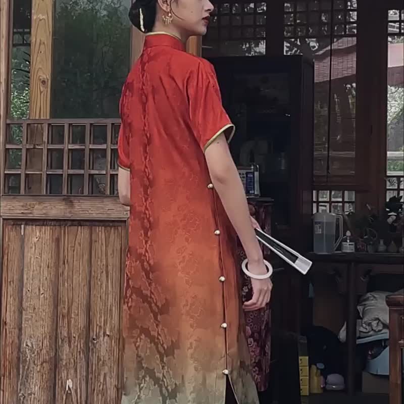 紅藍漸變 旖旎 暗紋盤扣旗袍  復古改良中式新娘敬酒服禮服連身裙 - 旗袍/改良式旗袍 - 聚酯纖維 紅色