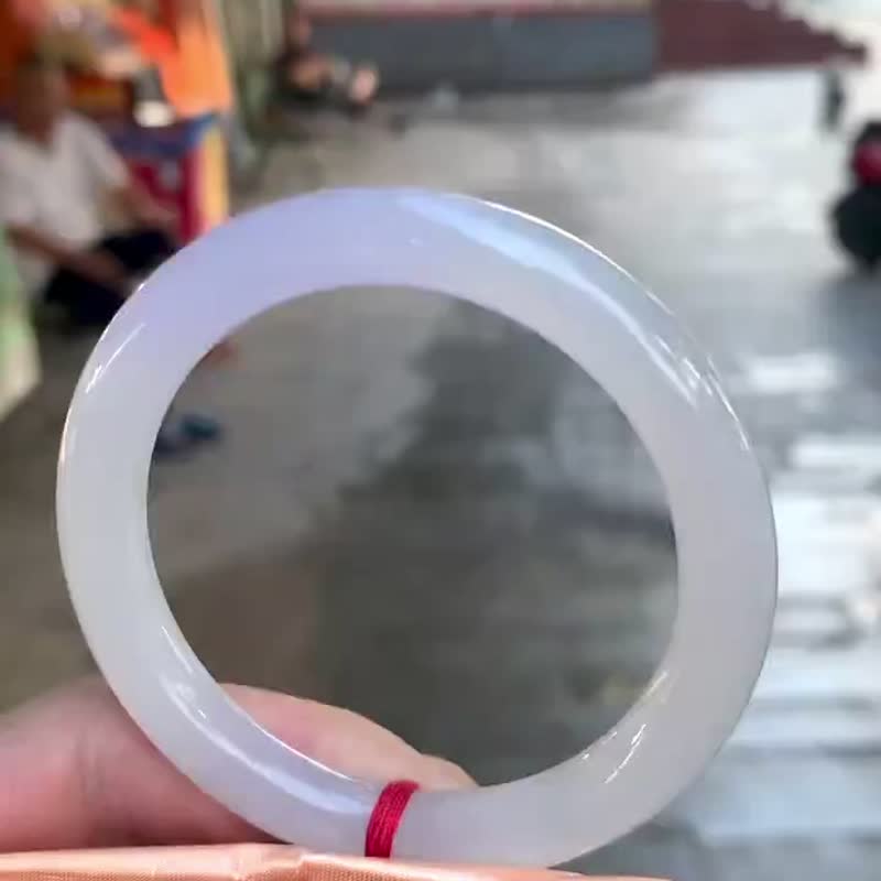 冰種翡翠天然翡翠玉鐲A玉手鐲 • 冰種飄紫翡翠圓鐲 - 手鍊/手環 - 玉石 紫色