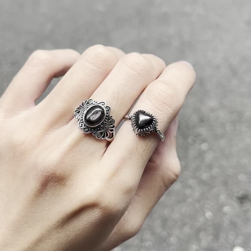 Xiyingyao 925 Silver gold luck stone perilla pyroxene Silver line Stone live ring for men and women ethnic style - แหวนทั่วไป - คริสตัล สีดำ