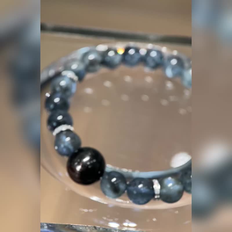 天然魔鬼藍海藍寶+金運石 黑爆閃星際星光海藍寶 稀少礦料 8.3mm - 手鍊/手環 - 水晶 