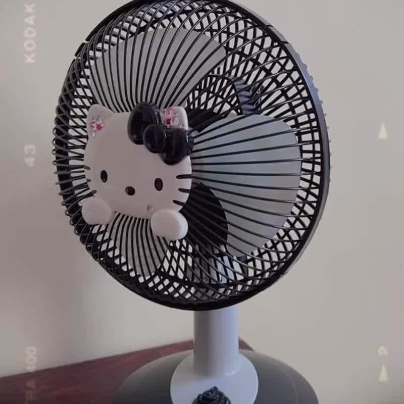 Out-of-print Japanese Kitty Hello Kitty black electric fan - พัดลม - พลาสติก สีดำ