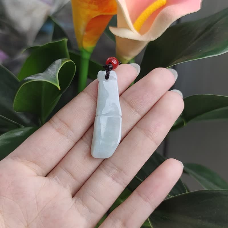 Natural Burmese Jadeite Pendant Necklace Product A - สร้อยคอ - หยก สีเขียว