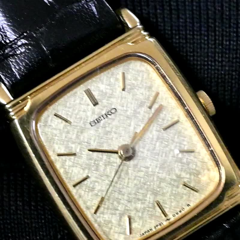 SEIKO Vintage Women's Watch Quartz Gold Width 20mm Square Ref.2P21-5210 JAPAN - Women's Watches - Stainless Steel 