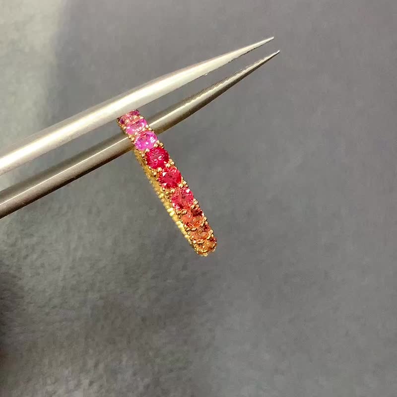 幸運小金珠千穀粒彩虹糖霜彩色寶石彩色剛玉彩色藍寶石戒指18k金 - 戒指 - 寶石 多色