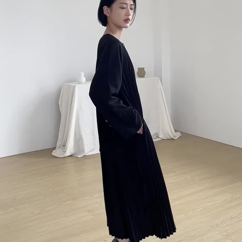 黑色 流動的盛宴 重磅壓皺風琴百褶洋裝 顯瘦連身裙襯衫外套 - 洋裝/連身裙 - 聚酯纖維 黑色