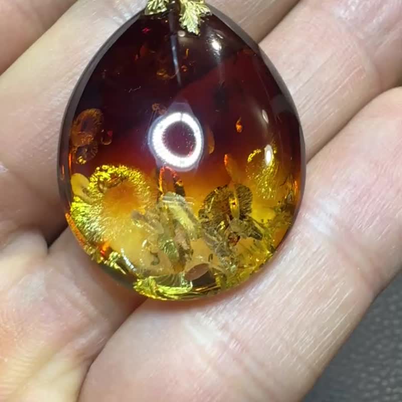 美丽的樱桃金琥珀吊坠 闪闪发光 波罗的海琥珀吊坠 琥珀珠宝 - 項鍊 - 半寶石 紅色