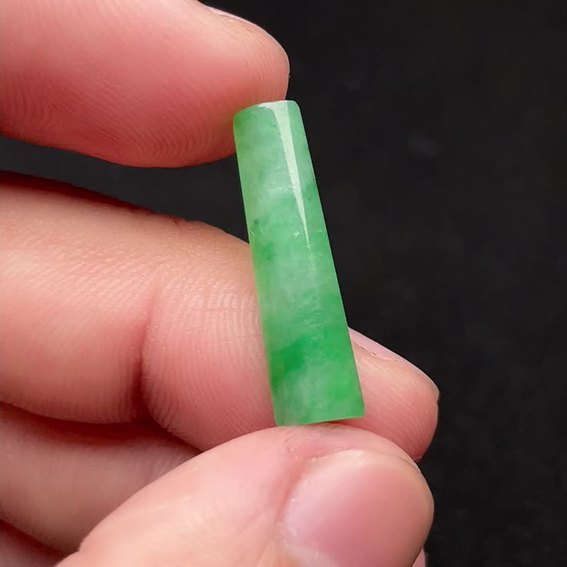 冰綠飄花翡翠無事牌裸石 | 天然緬甸玉翡翠A貨 - 金工/飾品 - 玉石 綠色