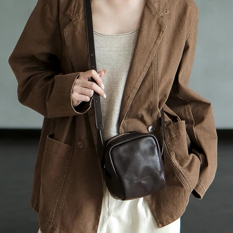 sobag手工頭層牛皮質感斜挎小方包女復古可愛小眾設計通勤豆腐包 - 側背包/斜背包 - 真皮 咖啡色