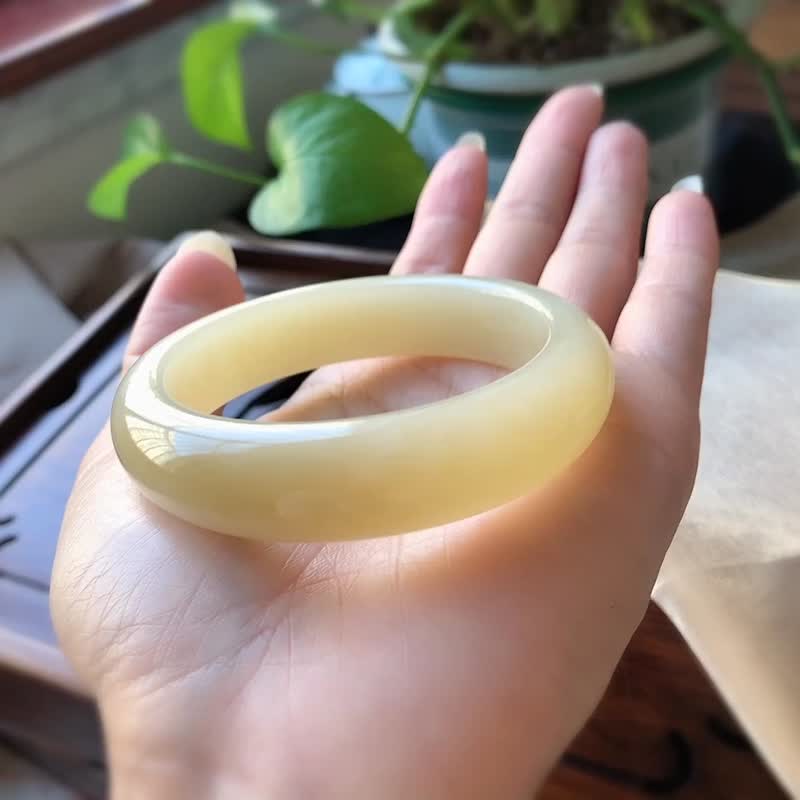 收藏級和田玉手鐲 圈口52.5MM 蜂蜜水 黃金糖甜蜜 可遇不可求 - 手鍊/手環 - 玉石 
