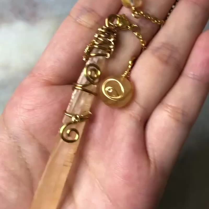 Laser material crystal pendulum crystal column necklace pendant original ore design original handmade - Necklaces - Copper & Brass Gold